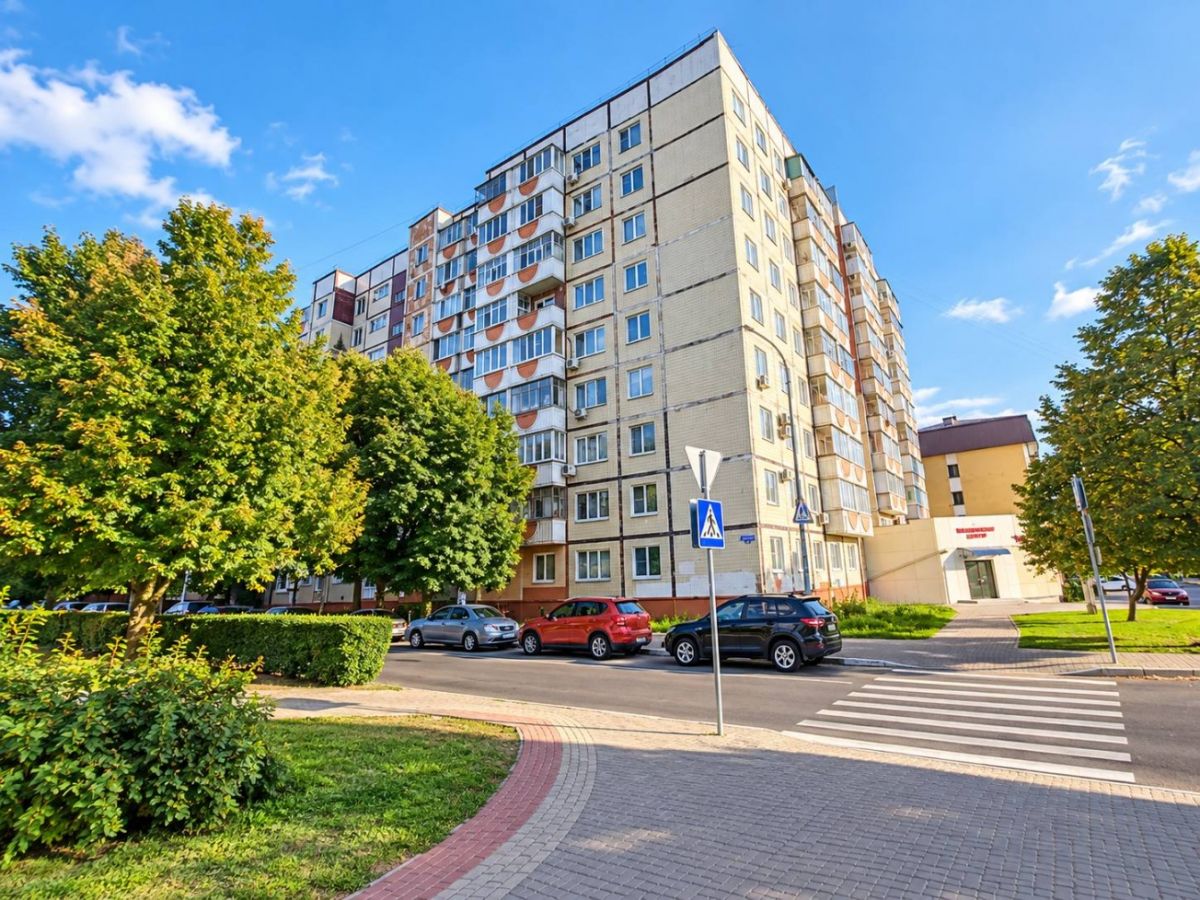 Белгород, Свято-Троицкий б-р, 25